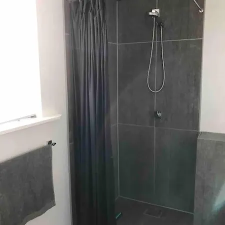 Semesterbostad Modern 2 Bedroom Close To Airport And Town - Sleeps 8 Köpenhamn