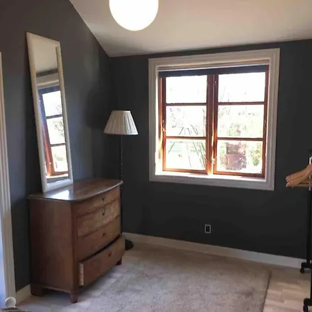 Дом отдыха Modern 2 Bedroom Close To Airport And Town - Sleeps 8 Копенгаген